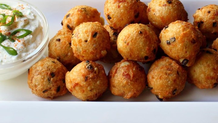 Bacon Jalapeno Popper Puffs